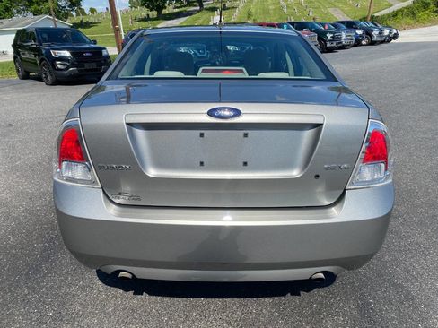 Used 2009 Ford Fusion SE FWD image 4