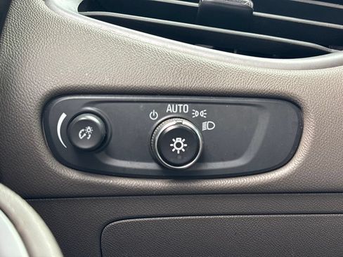 Used 2021 Chevrolet Malibu LS FWD image 25