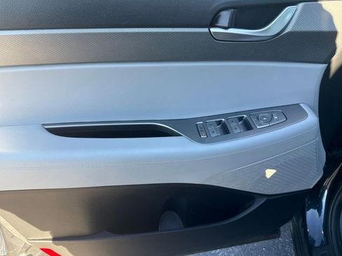 Certified 2023 Hyundai Palisade SEL image 9