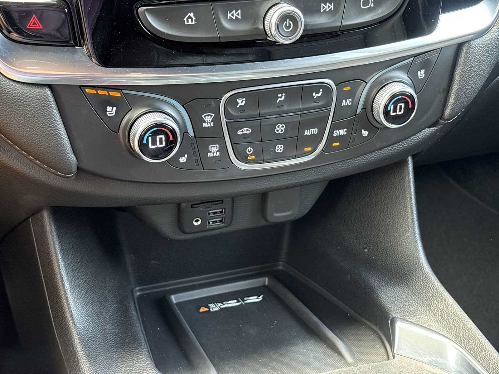 Used 2022 Chevrolet Traverse High Country FWD image 18