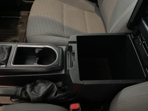 Used 2020 Toyota Tacoma SR image 12