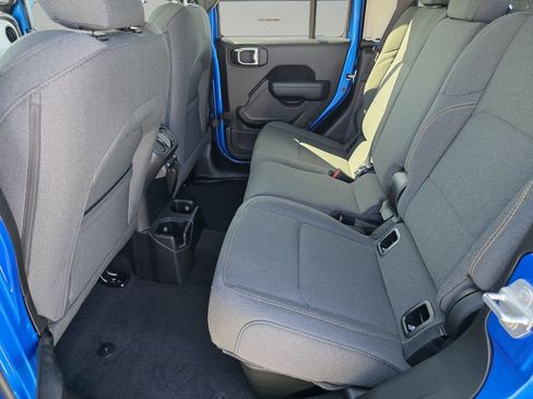 New 2026 Jeep Gladiator Sport image 8