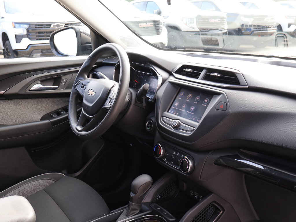 Certified 2023 Chevrolet TrailBlazer LT FWD image 32