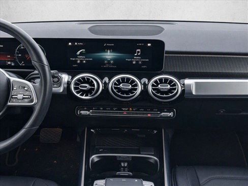 Certified 2020 Mercedes-Benz GLB 250 image 26