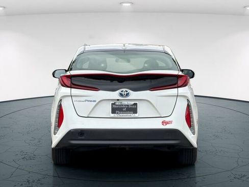 Used 2017 Toyota Prius Prime image 6