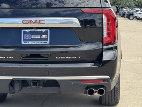 Used 2023 GMC Yukon XL Denali AWD/4WD image 7