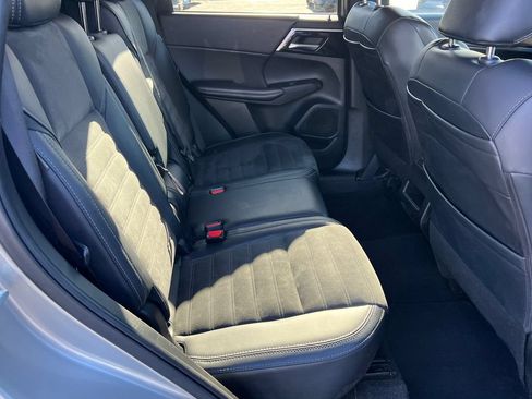 Used 2024 Mitsubishi Outlander SE FWD image 20