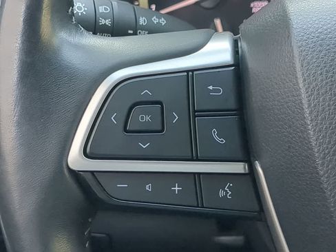 Used 2022 Toyota Highlander XSE image 26