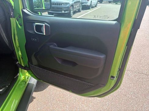 Certified 2026 Jeep Wrangler Sport AWD/4WD image 9