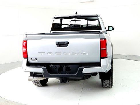 Certified 2024 Toyota Tacoma TRD Off-Road w/ TRD Off Road Upgrade Package image 5