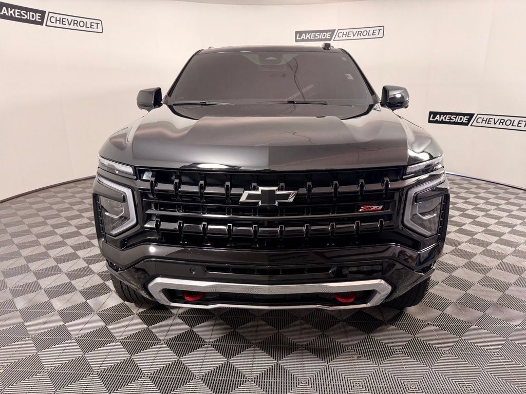 Used 2025 Chevrolet Tahoe Z71 w/ Comfort Package AWD/4WD image 9