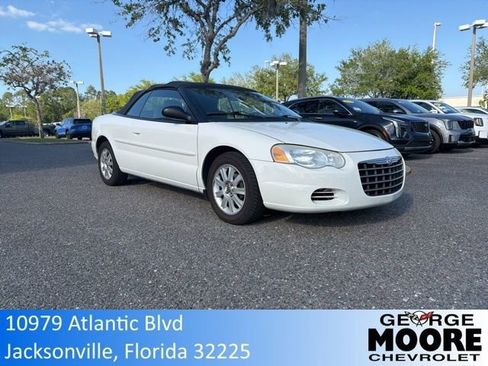 Used 2004 Chrysler Sebring GTC image 1