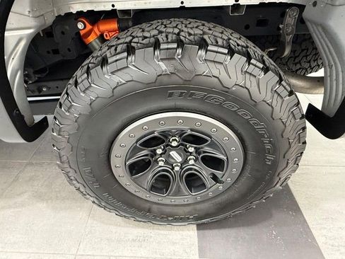 Used 2023 Ford F150 Raptor w/ Raptor Carbon Fiber Package AWD/4WD image 5