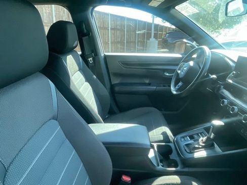 Used 2025 Honda CR-V Sport image 6