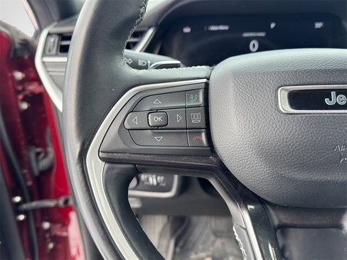 Certified 2022 Jeep Grand Cherokee L Altitude image 16