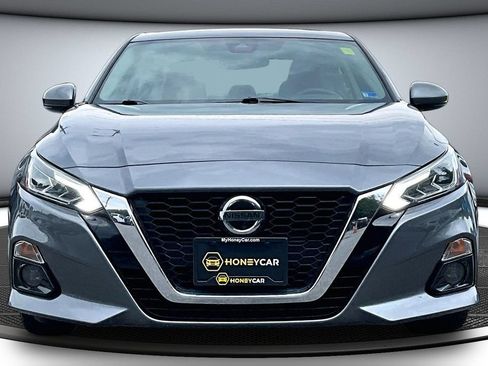 Used 2019 Nissan Altima 2.5 SL FWD image 2