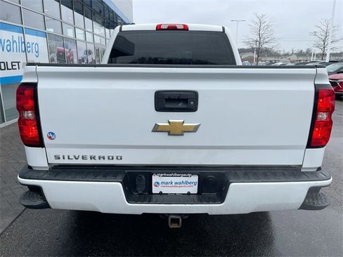 Used 2018 Chevrolet Silverado 1500 W/T w/ Trailering Package image 29