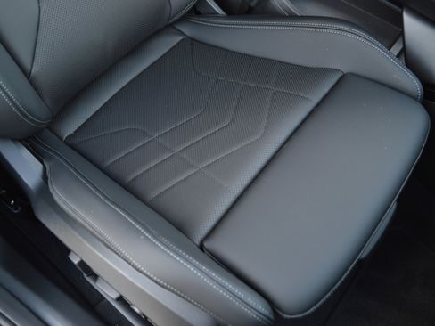 Used 2026 BMW X2 xDrive28i w/ Technology Package image 39