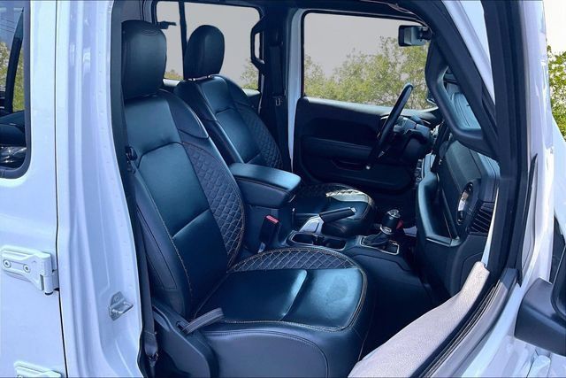 Used 2021 Jeep Gladiator Overland AWD/4WD image 7