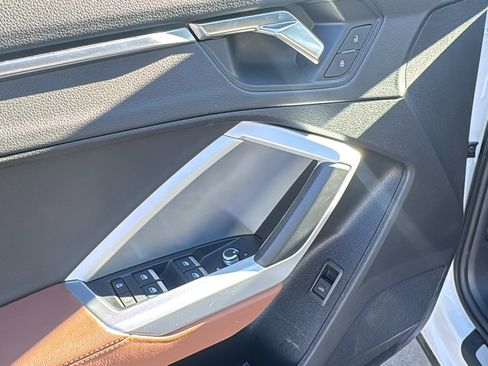 Used 2025 Audi Q3 2.0T Premium image 13