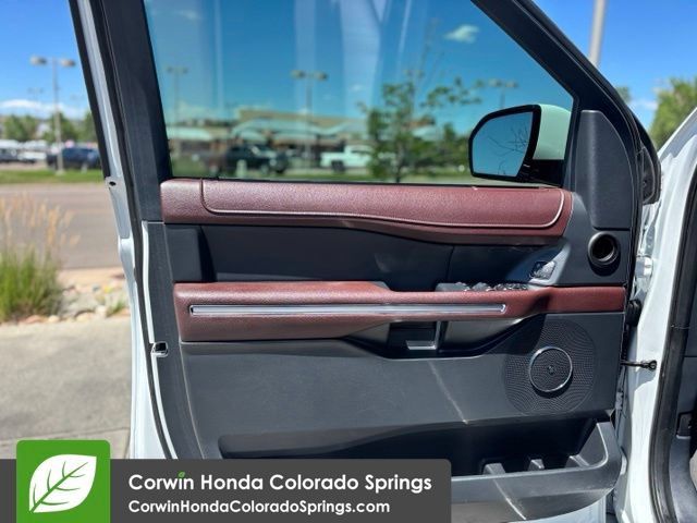 Used 2022 Ford Expedition Max Limited AWD/4WD image 14