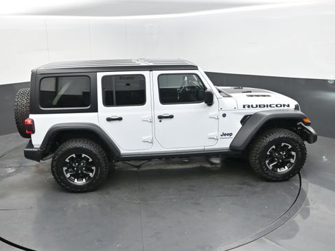 Used 2024 Jeep Wrangler Unlimited Rubicon 4xe image 40