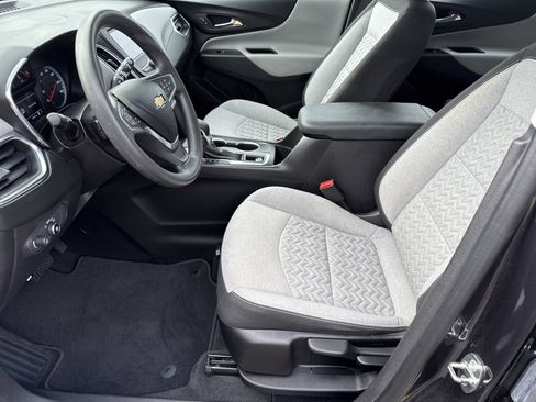 Used 2022 Chevrolet Equinox LS FWD image 10