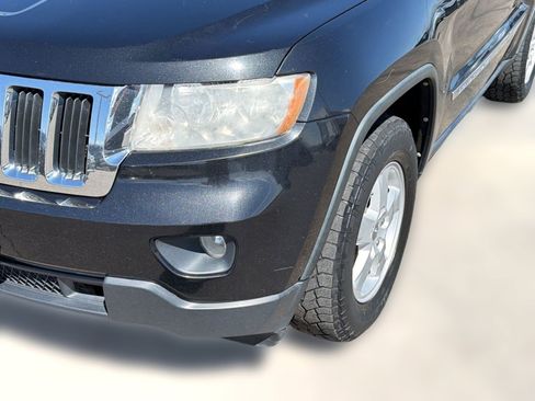 Used 2012 Jeep Grand Cherokee Laredo w/ Laredo E Group image 11