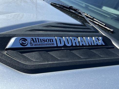 Used 2023 Chevrolet Silverado 2500 LTZ w/ LTZ Premium Package image 15