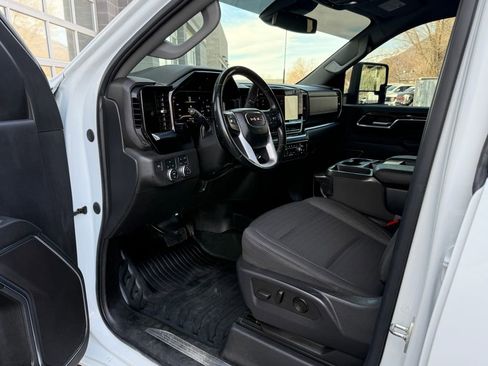 Used 2024 GMC Sierra 3500 SLE w/ SLE Convenience Package AWD/4WD image 32