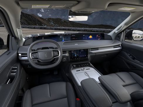 New 2025 Lincoln Navigator Reserve image 9