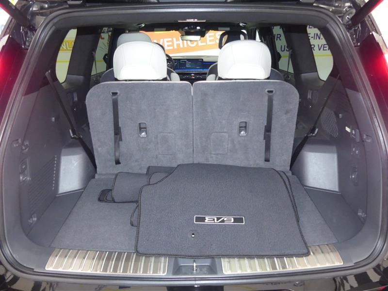 Used 2024 Kia EV9 GT-Line AWD/4WD image 39