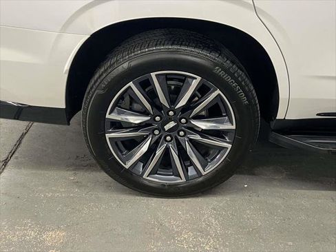 Used 2023 Cadillac Escalade Sport Platinum image 9