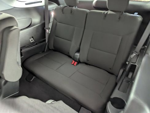 Used 2024 Ford Explorer XLT image 67