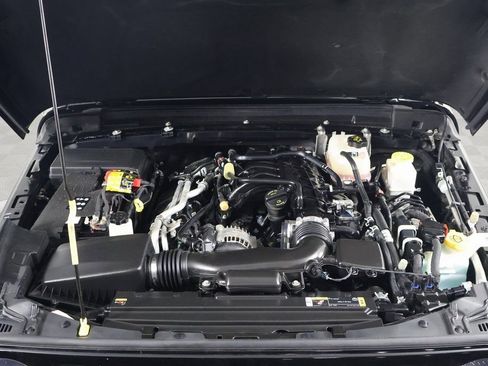 Used 2022 Jeep Gladiator Overland image 15