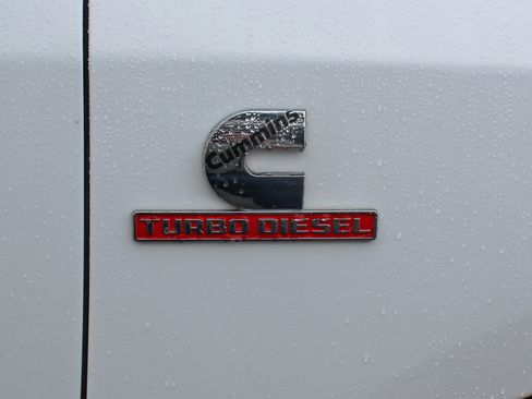 Used 2024 RAM 2500 Tradesman w/ Chrome Appearance Group image 36