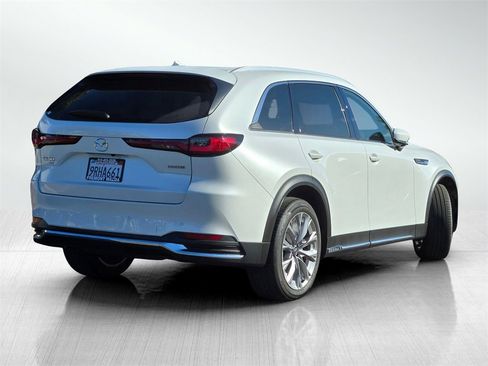 Certified 2025 MAZDA CX-90 3.3 Turbo w/ Premium Plus Pkg image 4