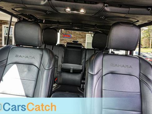 Used 2021 Jeep Wrangler Unlimited Sahara w/ Dual Top Group AWD/4WD image 21