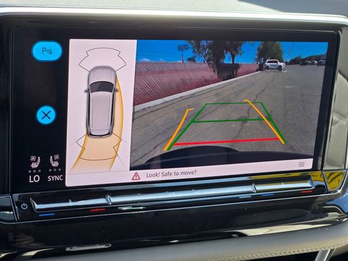 New 2026 Volkswagen Atlas SE image 12