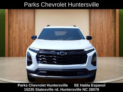 New 2026 Chevrolet Equinox LT w/ Convenience Package II FWD image 2