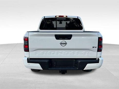 Used 2024 Nissan Frontier SV w/ SV Convenience Package image 7