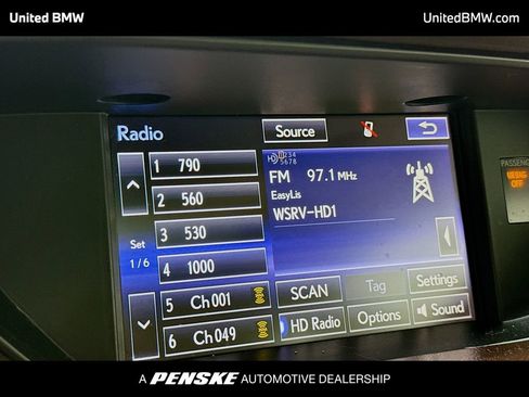Used 2016 Lexus ES 350 w/ Luxury Package w/Wood Trim FWD image 8