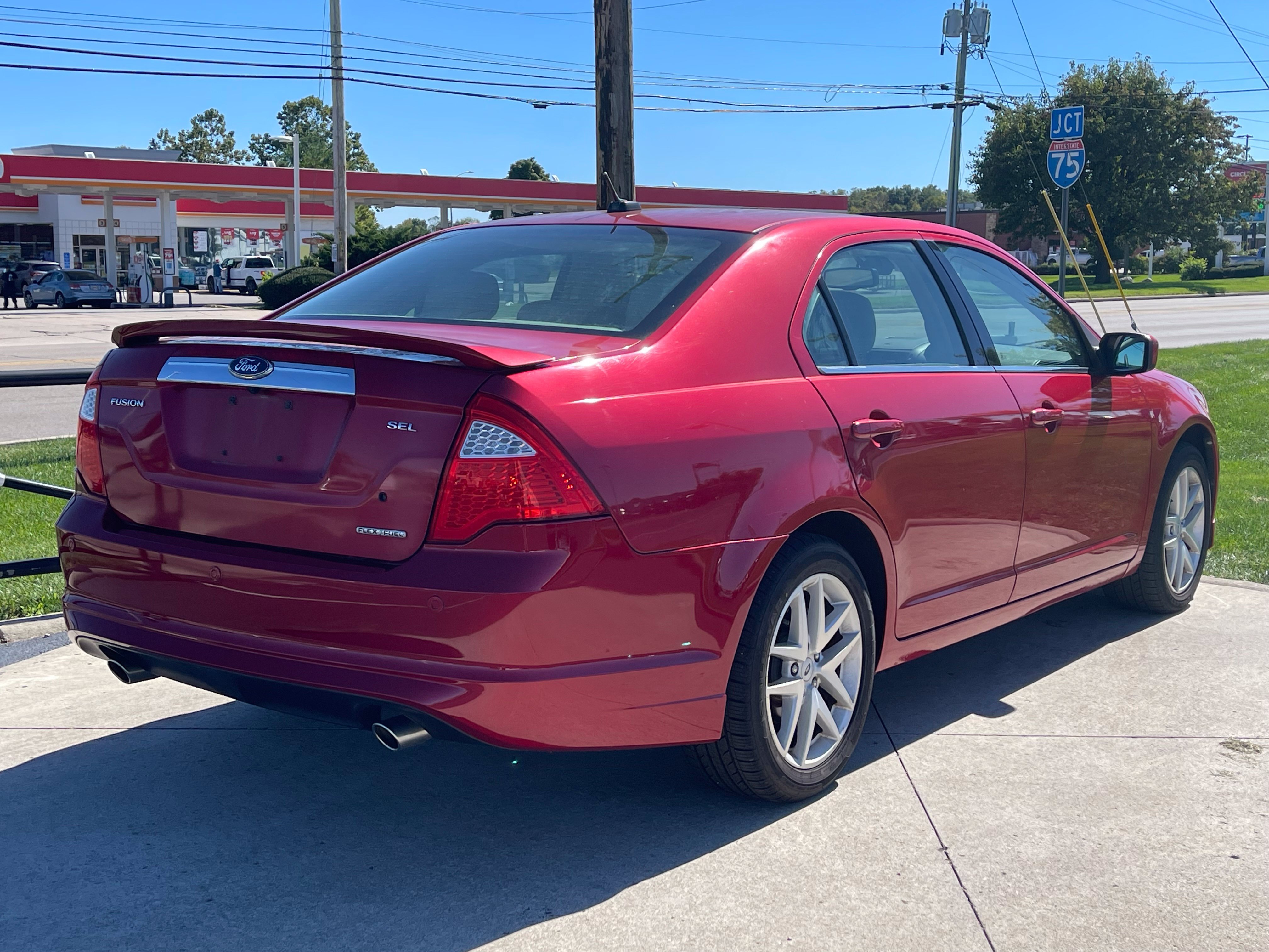 Used 2012 Ford Fusion SEL FWD image 7