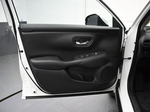 Used 2024 Honda HR-V EX-L image 9