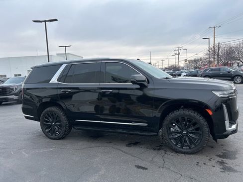 Used 2023 Cadillac Escalade Premium Luxury image 5