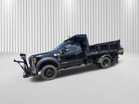 Used 2017 Ford F550 4x4 Regular Cab Super Duty image 1