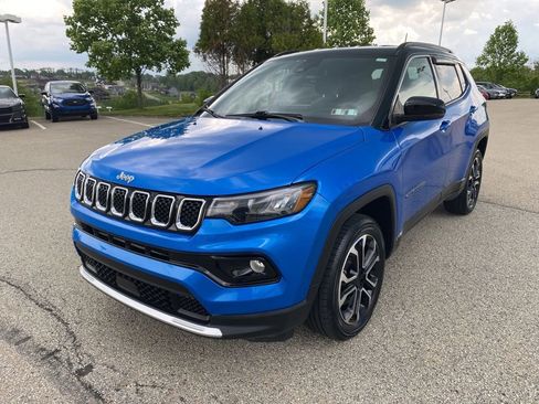 Used 2023 Jeep Compass Limited AWD/4WD image 7
