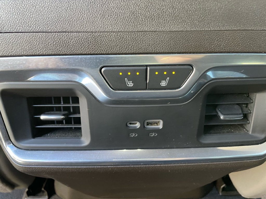 Used 2022 GMC Sierra 1500 SLT w/ SLT Premium Plus Package AWD/4WD image 12