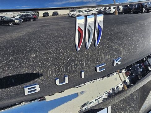 Used 2024 Buick Envista Sport Touring w/ Convenience I Package image 18