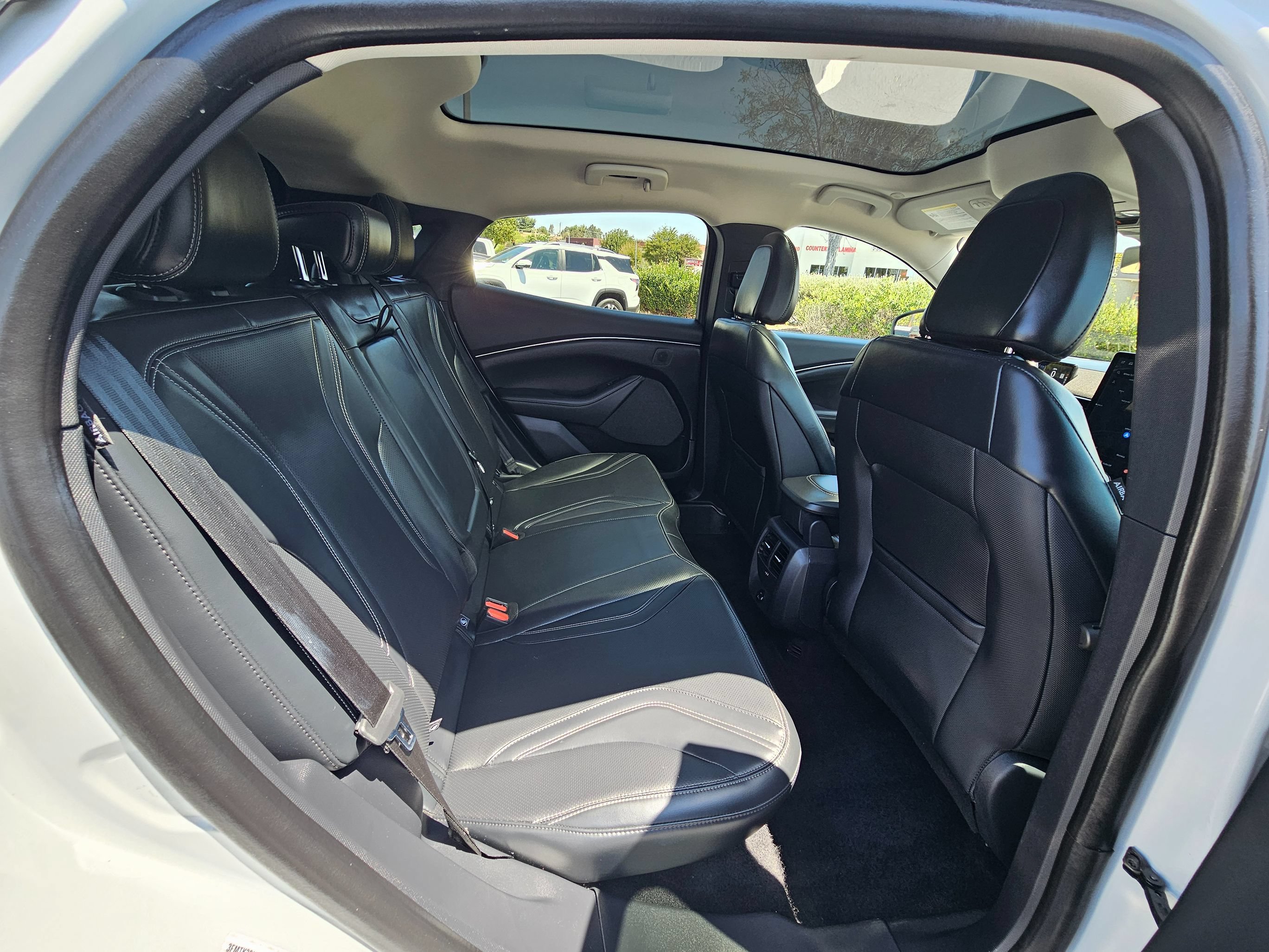 Used 2023 Ford Mustang Mach-E Premium AWD/4WD image 33